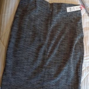 Elle Pencil Skirt